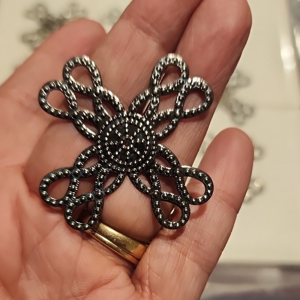 Elegant Black Floral Brooch